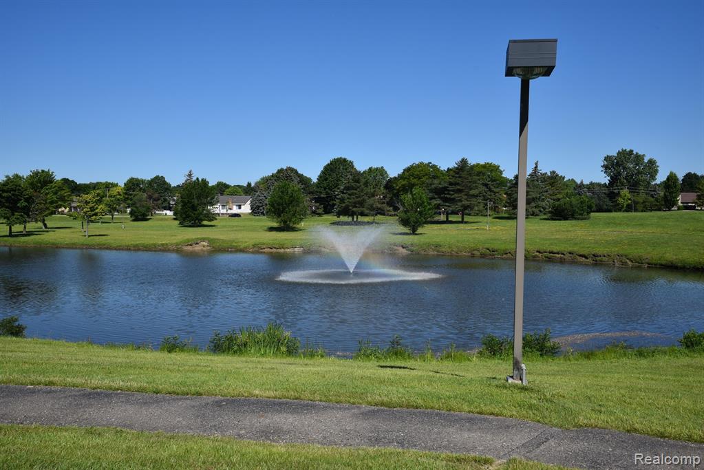 1709 BRENTWOOD Drive, 288, Troy, MI 48098 — Photo 34