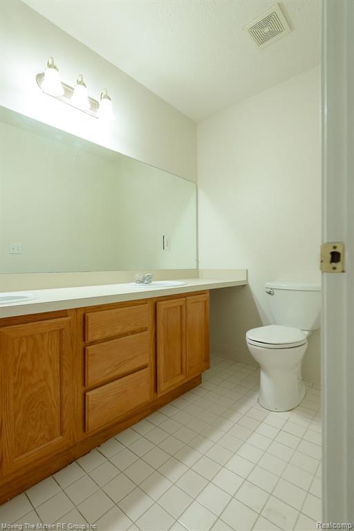 9540 WHEATGRASS Lane, Belleville, MI 48111 — Photo 17