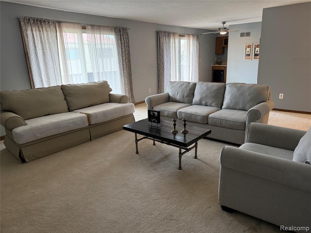 8510 S Pepper Ridge Drive S, Grand Blanc, MI 48439 — Photo 29