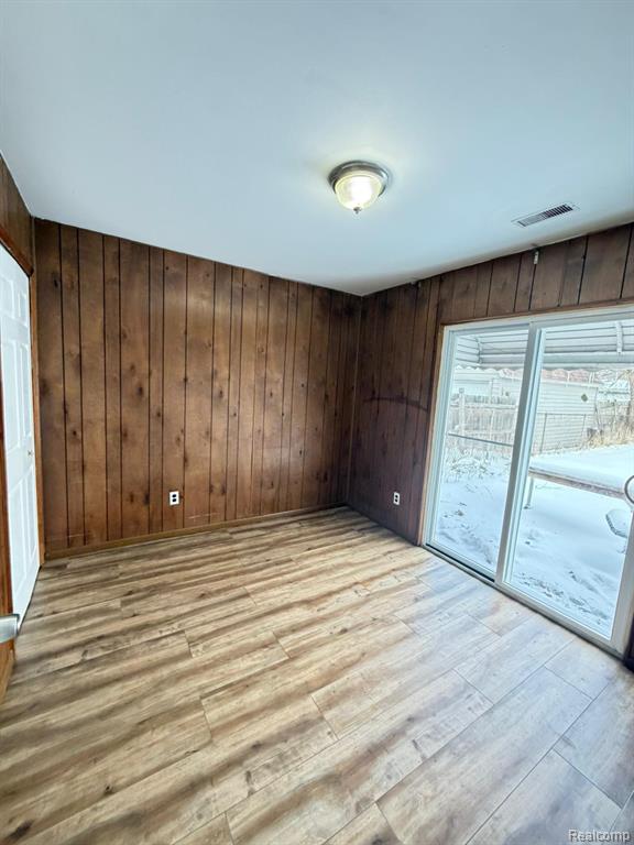 6130 Whitefield Street, Dearborn Heights, MI 48127 — Photo 14