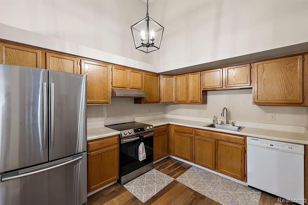 61149 GREENWOOD Drive, South Lyon, MI 48178 — Photo 12