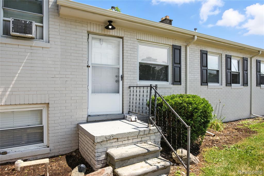 513 S MAIN Street, Clawson, MI — Photo 15