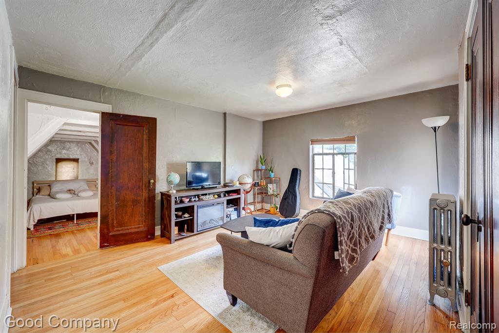 637 S CONNECTICUT Unit 5, Royal Oak, MI 48067 — Photo 2