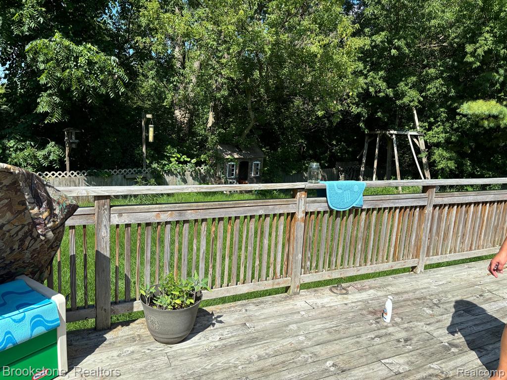 429 HASTINGS Street, Holly, MI 48442 — Photo 9