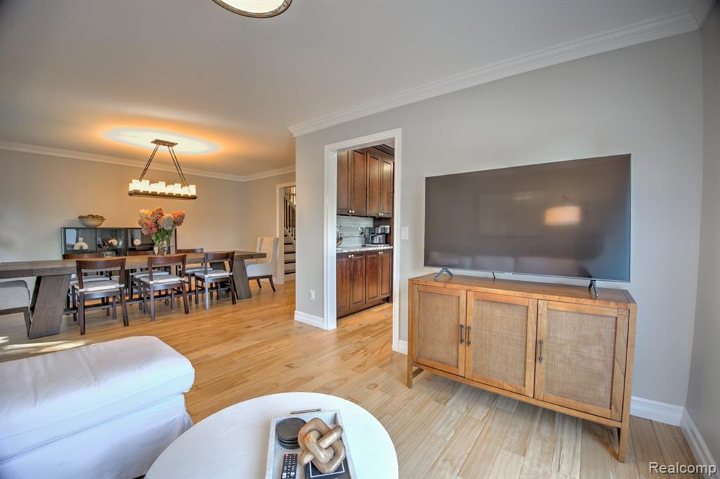 5250 Winchester Drive, Troy, MI 48085 — Photo 19