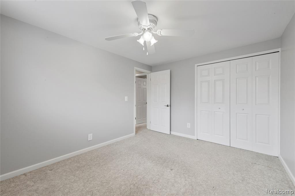 4902 Hubbard Drive, Troy, MI 48085 — Photo 22