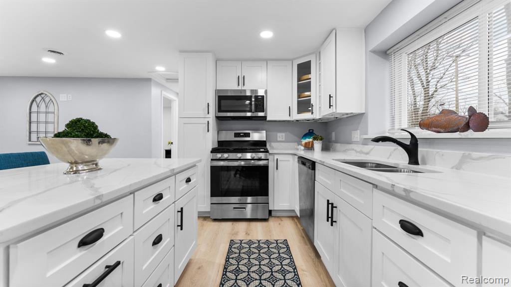 2750 Jackson Boulevard, Highland, MI 48356 — Photo 4