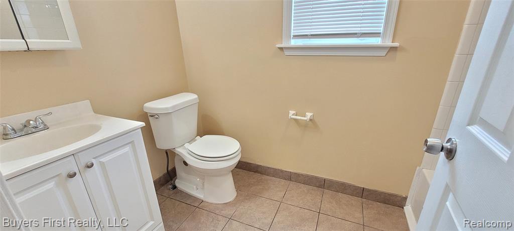 7052 Meadow Avenue, Warren, MI 48091 — Photo 14