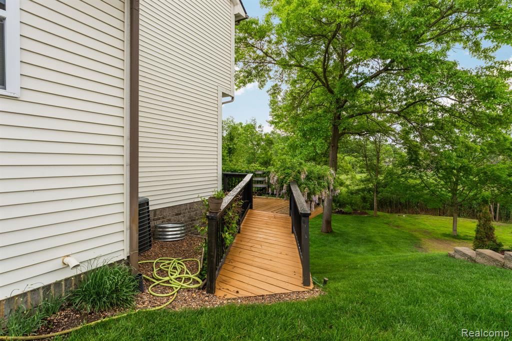 613 Olivia Drive, Milford, MI 48381 — Photo 52