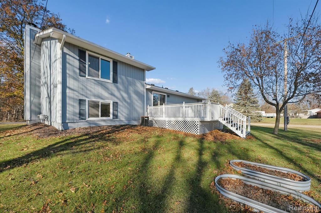 18777 Martinsville Road, Belleville, MI 48111 — Photo 39