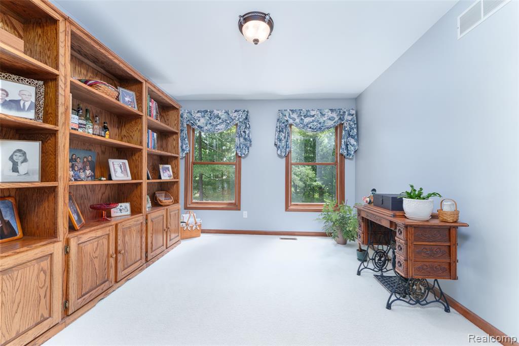 7511 Welle Road, Brighton, MI 48116 — Photo 10