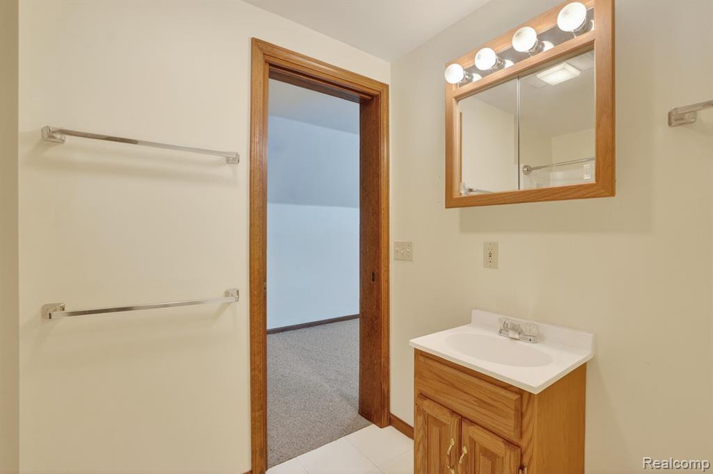 5099 Shields Road, Holly, MI 48442 — Photo 39