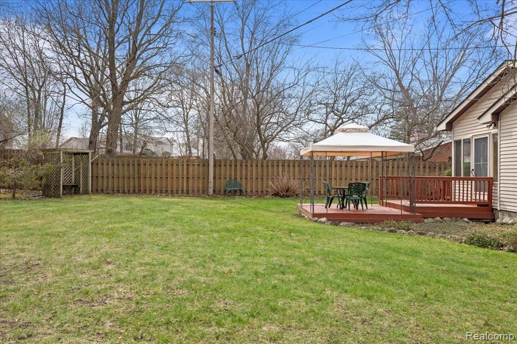 55 MINNETONKA Drive, Oxford, MI 48371 — Photo 33