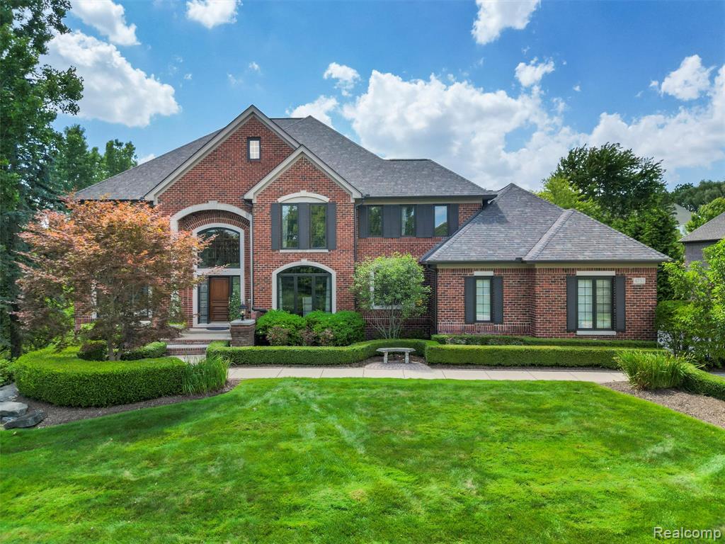 4732 Goodison Place Drive, Rochester, MI 48306 — front exterior