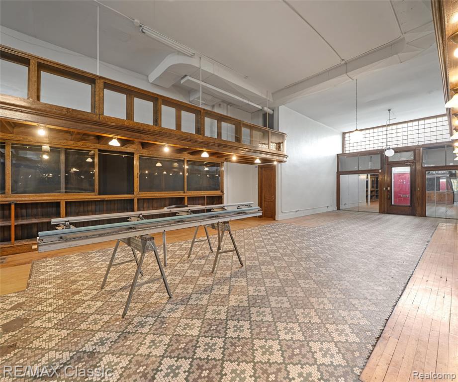 5101 Trumbull Street - Photo 2
