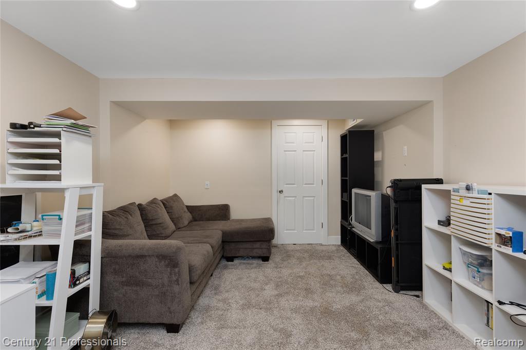 5404 Drayton Road, Clarkston, MI — Photo 18