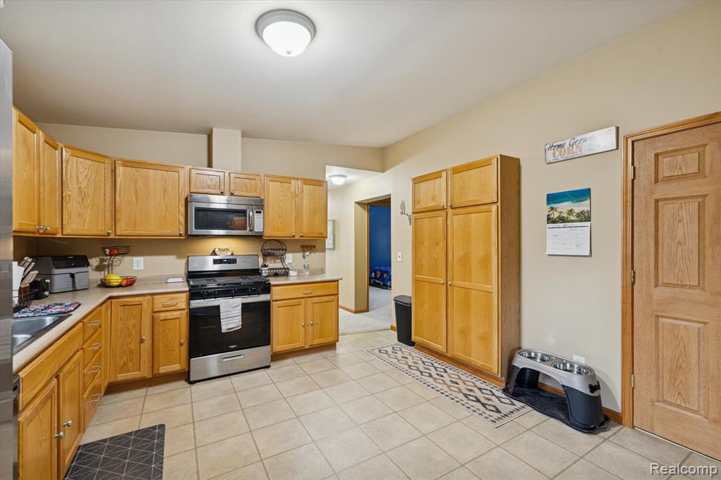 4599 Wheeler Road, Fowlerville, MI 48836 — Photo 11