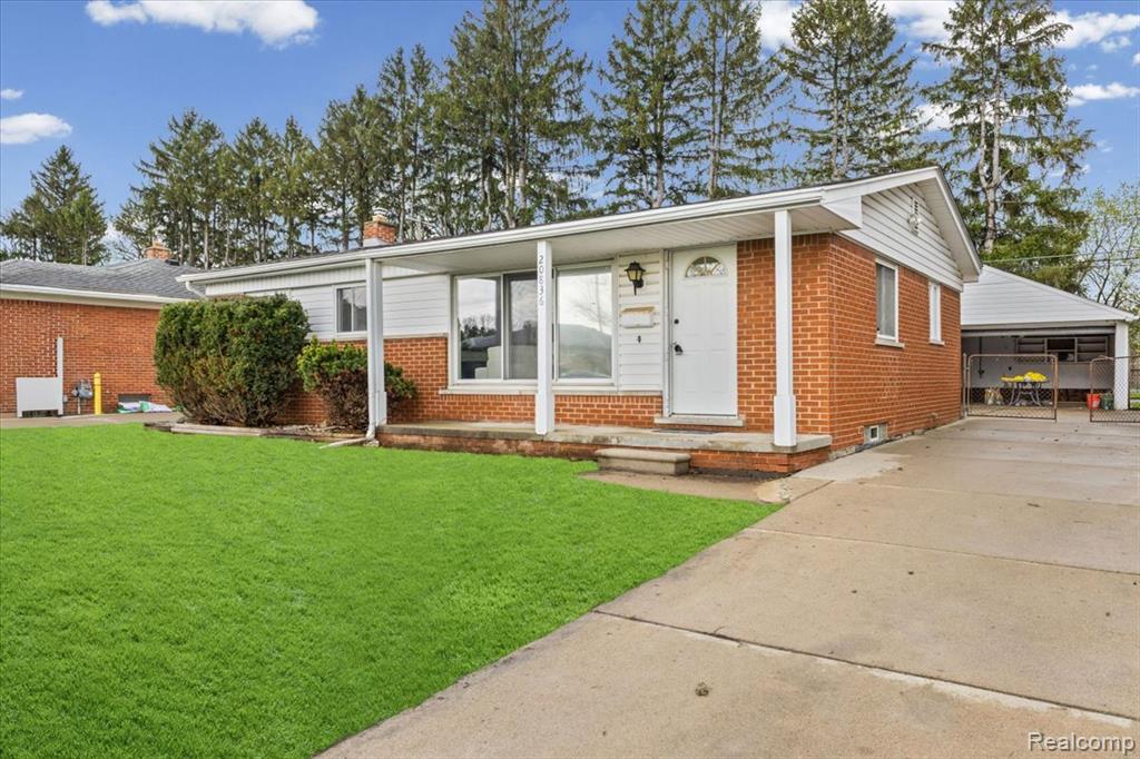 20836 Whitlock Drive, Dearborn Heights, MI 48127 — Photo 2