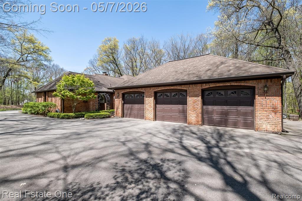 785 Old Milford Farms, Milford, MI 48381 — Photo 77