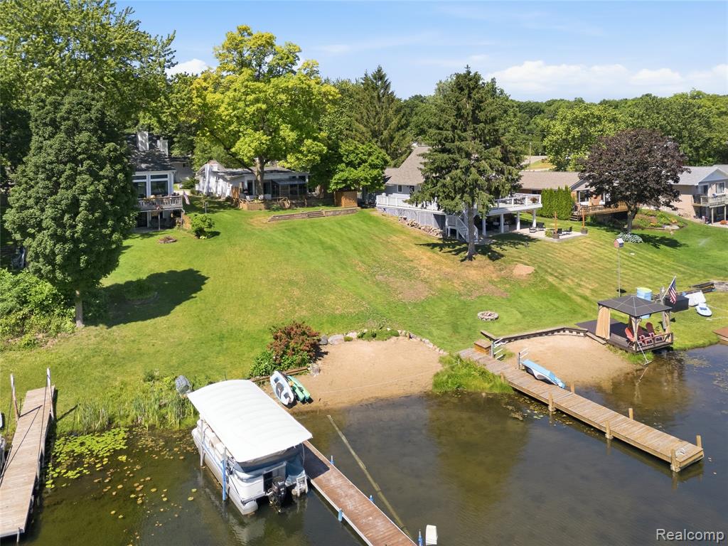 10470 King Road, Davisburg, MI 48350 — Photo 23