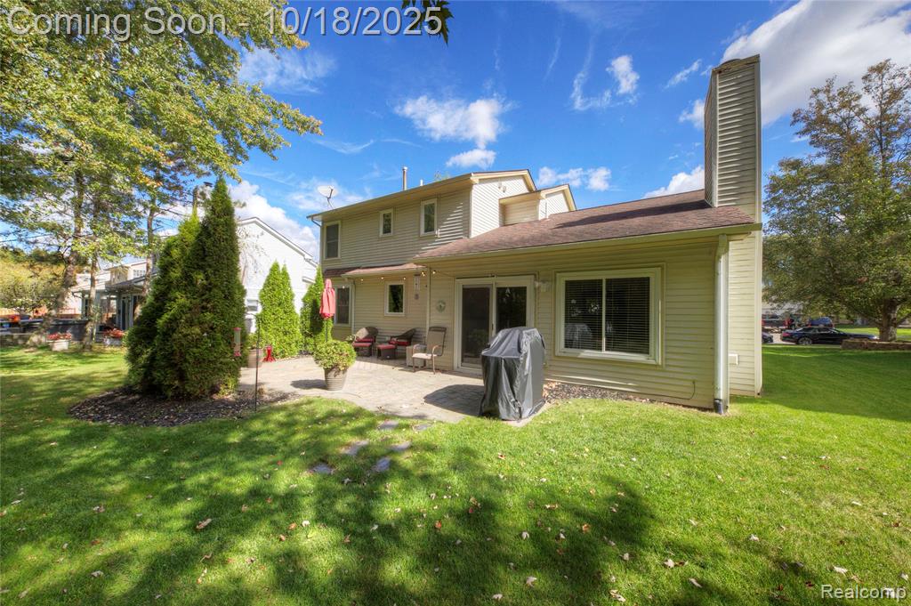 975 S Parkwood Drive, South Lyon, MI 48178 — Photo 12
