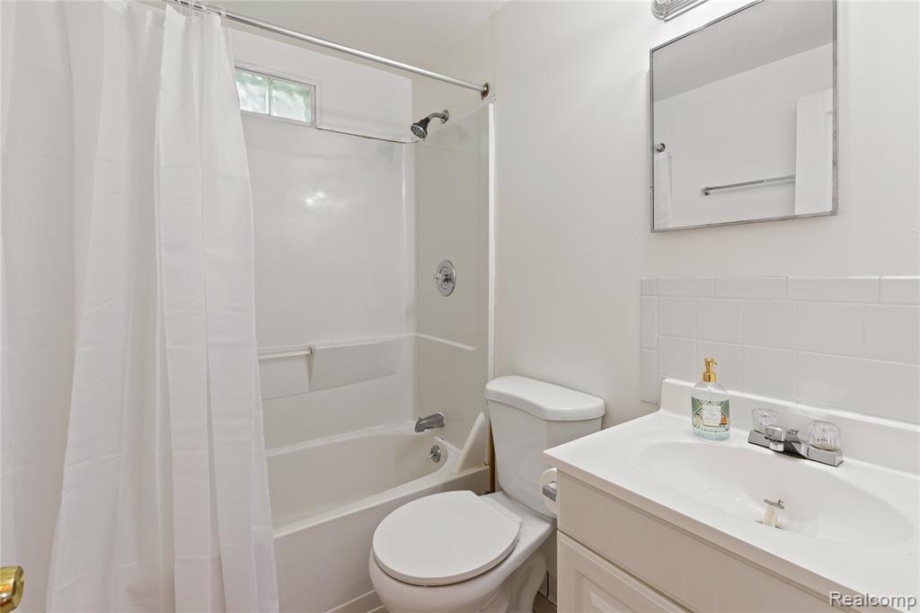 2171 Bradley Avenue, Ypsilanti, MI 48198 — Photo 18