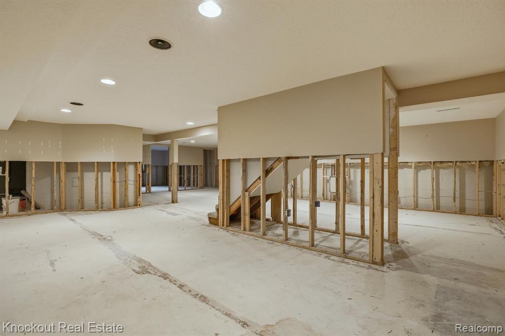 686 Willow Lane, Frankenmuth, MI 48734 — Photo 35