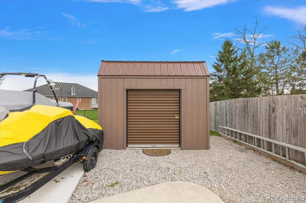 35526 Brooke Circle, New Baltimore, MI 48047 — Photo 39