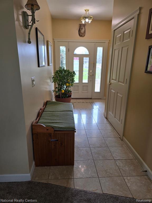 7125 MANOR Lane, Fowlerville, MI 48836 — Photo 15