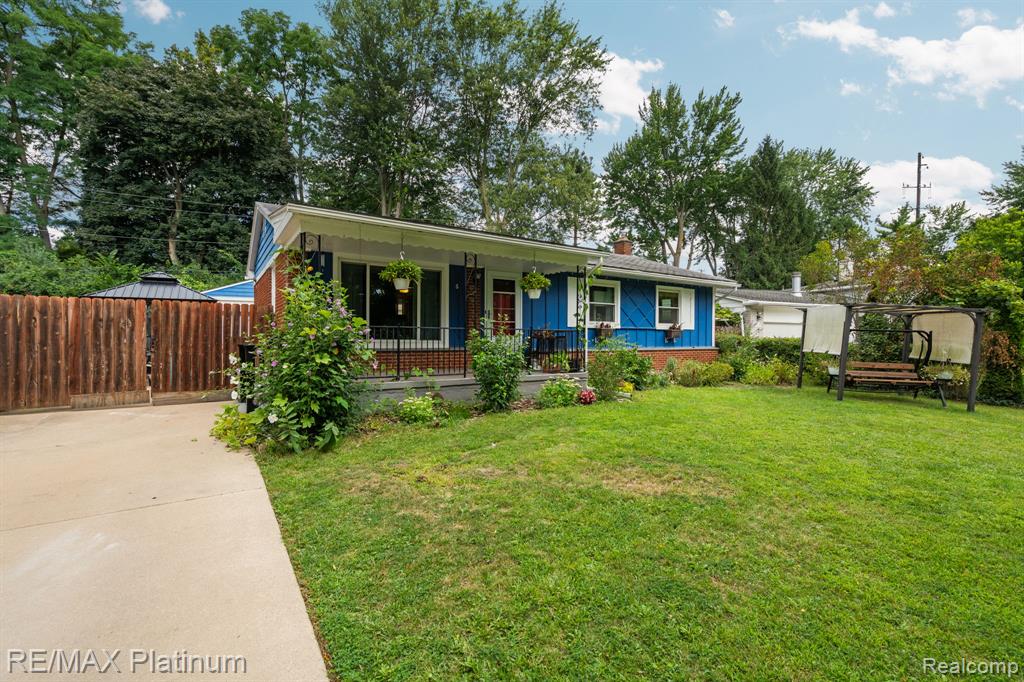 6 Salem Court, Ann Arbor, MI 48104 — front exterior