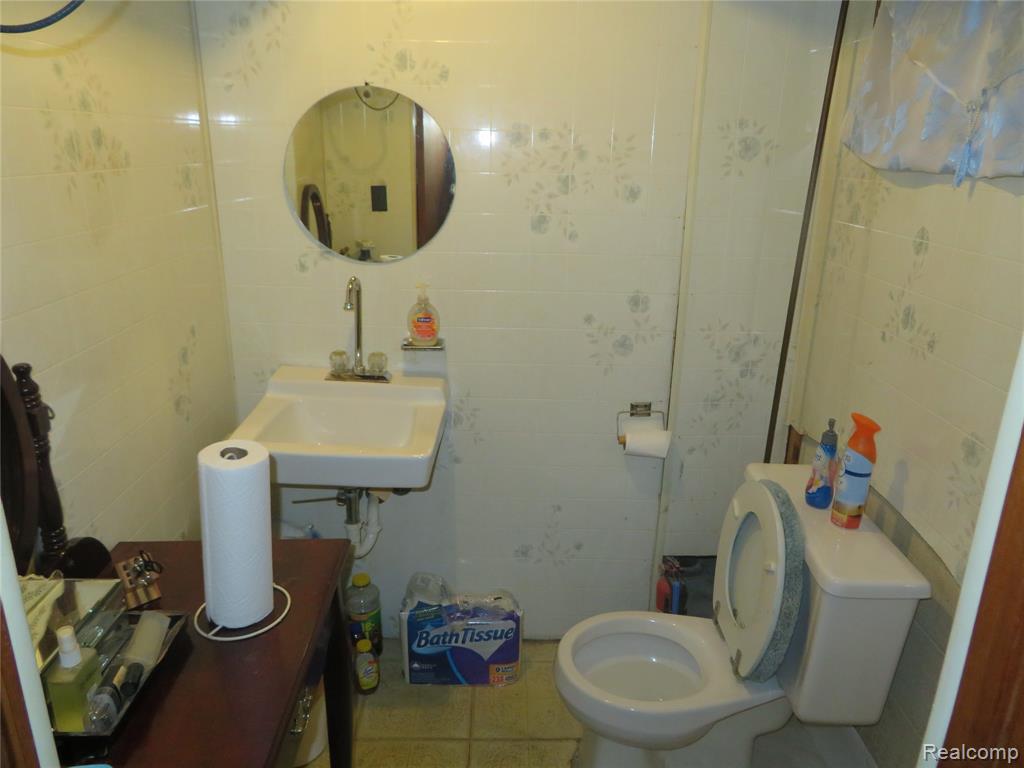 14184 Rossini Drive, Detroit, MI 48205 — Photo 24