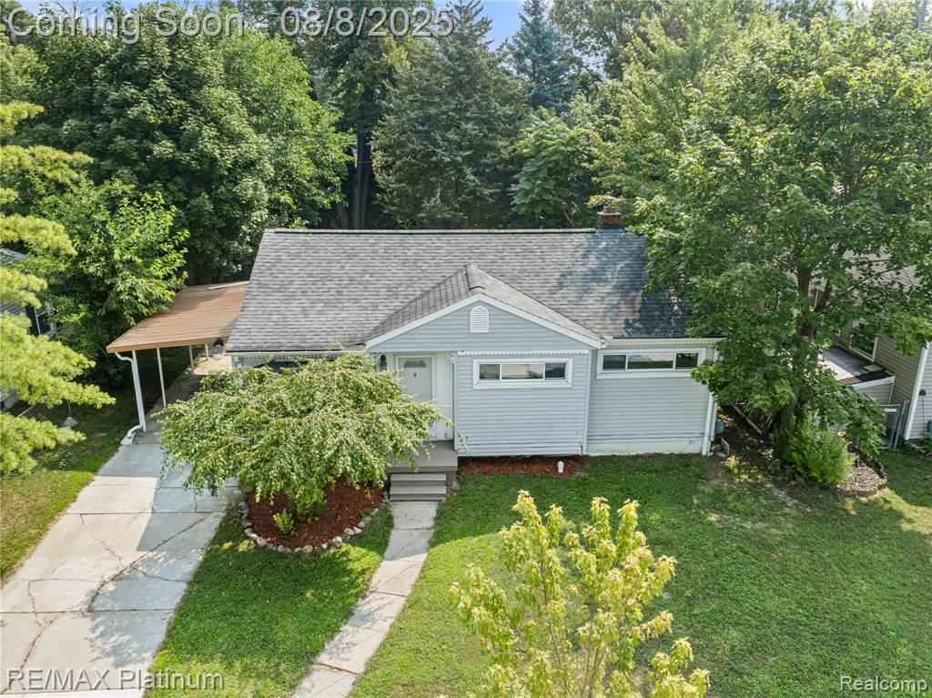 708 Elmwood Drive, Fenton, MI 48430 — Photo 2