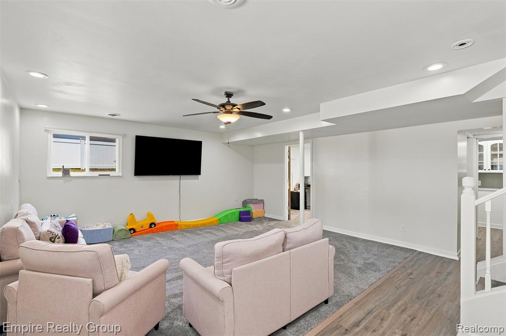 53 Potter Drive, Belleville, MI 48111 — Photo 37