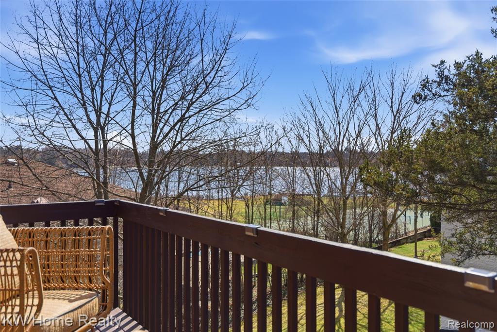 4749 Tara Court, West Bloomfield, MI 48323 — Photo 41