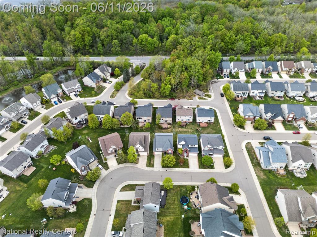 27412 Victoria Road, Novi, MI — Photo 58