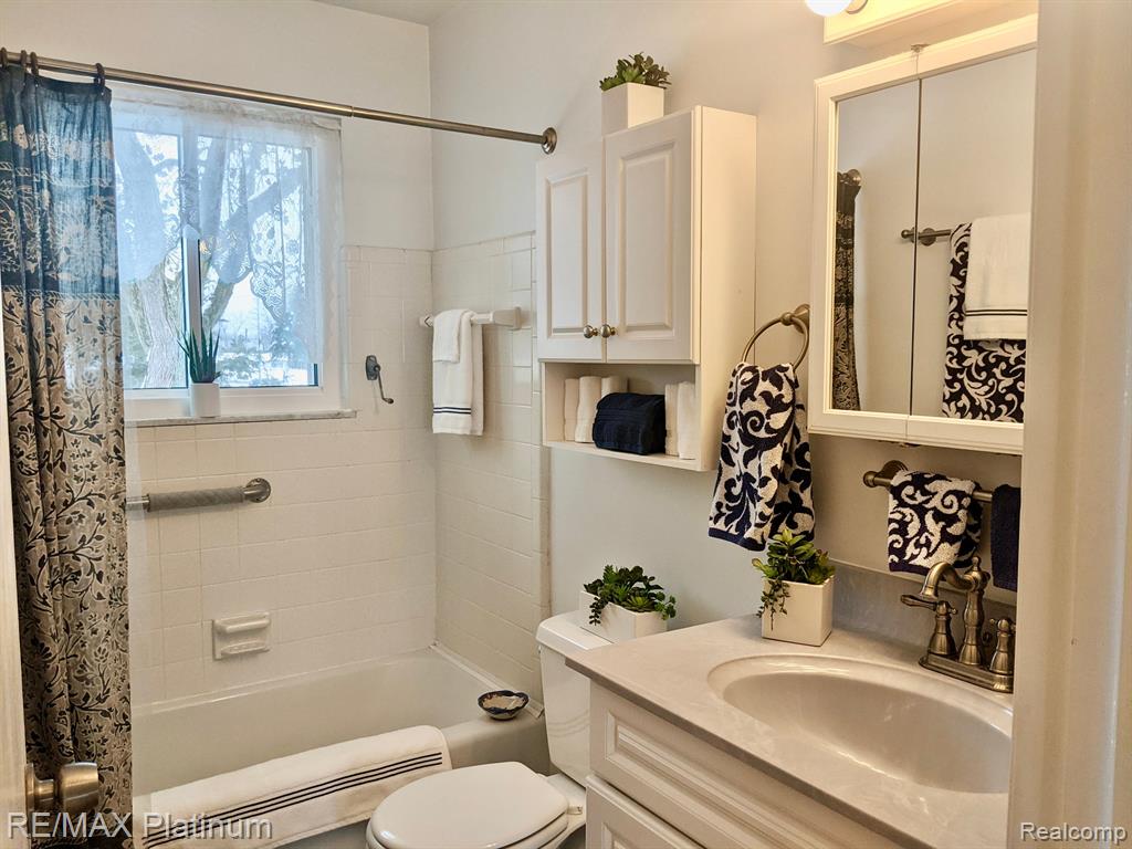 6010 Alan Drive, 30, Brighton, MI 48116 — Photo 33