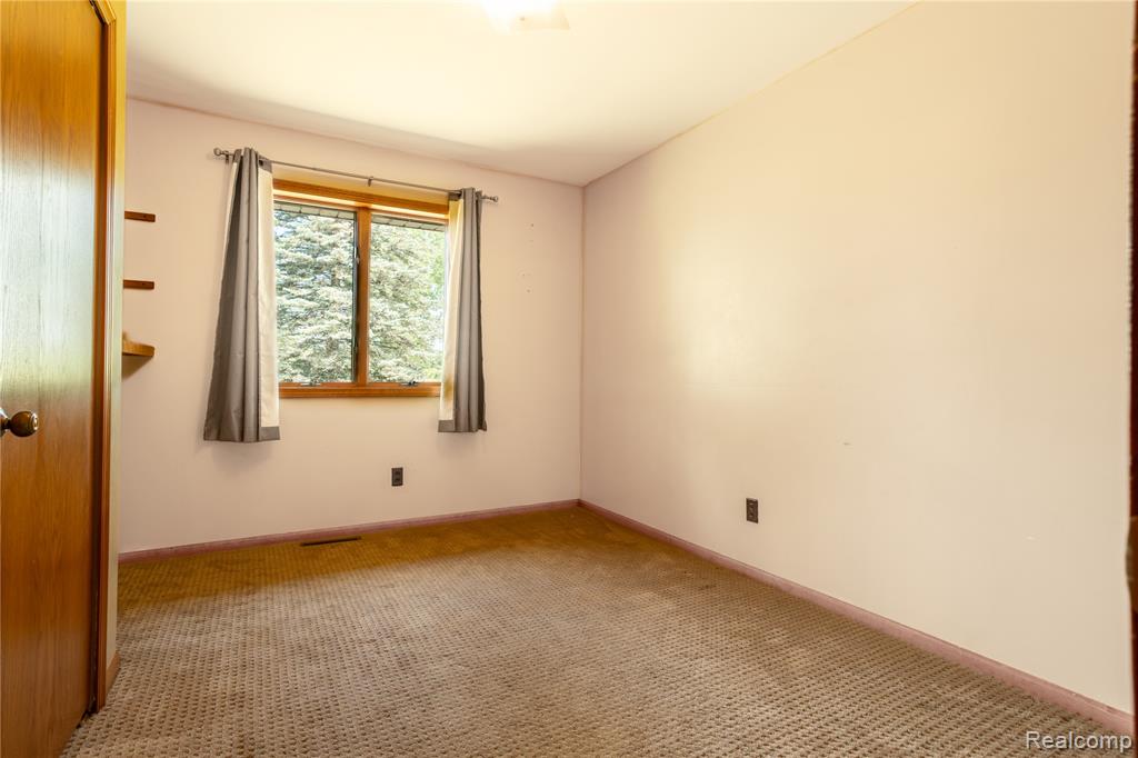 50 Schmidt Road, Kawkawlin, MI 48631 — Photo 11