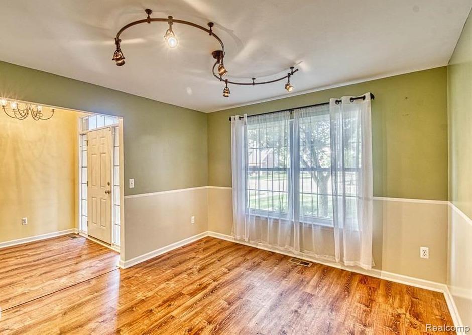 49865 CRANBERRY CREEK Drive, Macomb, MI 48042 — Photo 9