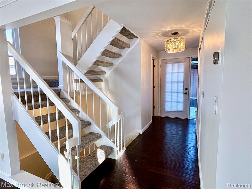 5238 BRETT, West Bloomfield, MI — Photo 14