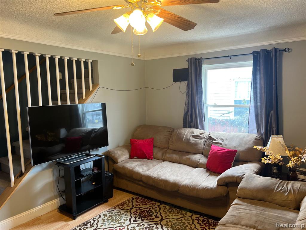 4655 MILDRED Street, Wayne, MI 48184 — Photo 26