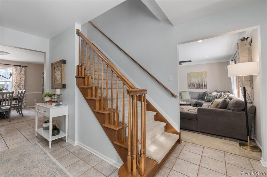 8374 Lasalle Court, Grosse Ile, MI 48138 — Photo 3