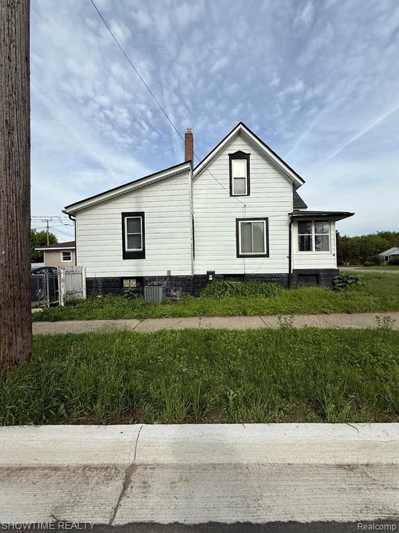 31 Fessenden Street, Mount Clemens, MI 48043 — Photo 14