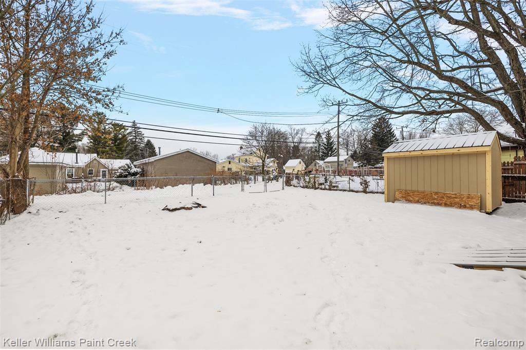 88 E Elmwood, Leonard, MI 48367 — Photo 42