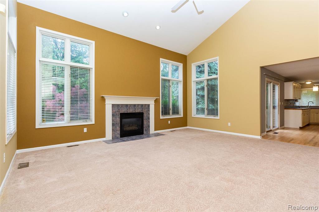 878 Dakota, Rochester Hills, MI 48307 — Photo 6