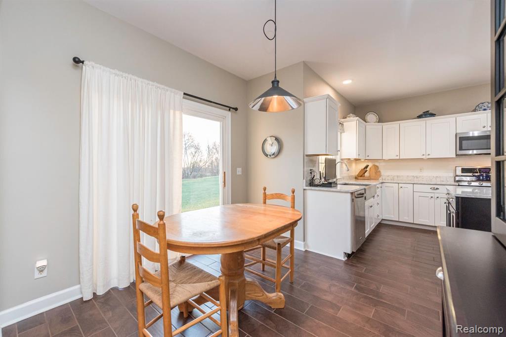 5628 DEER RUN Lane, Dexter, MI 48130 — Photo 15