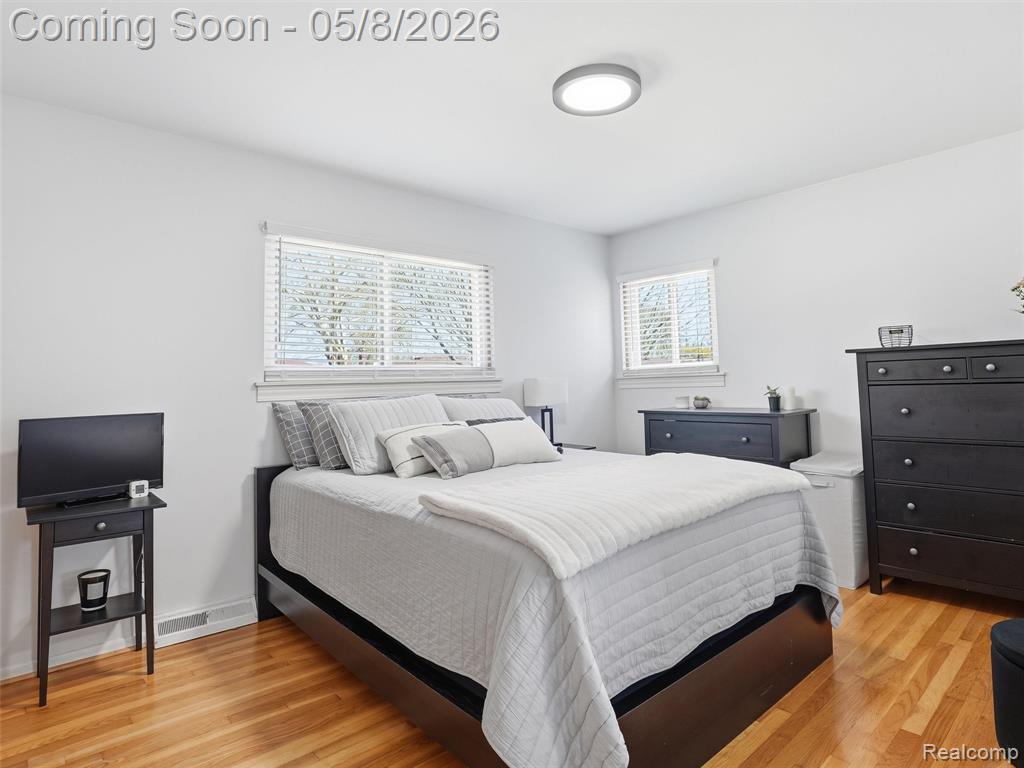 7911 Beatrice, Westland, MI — Photo 25