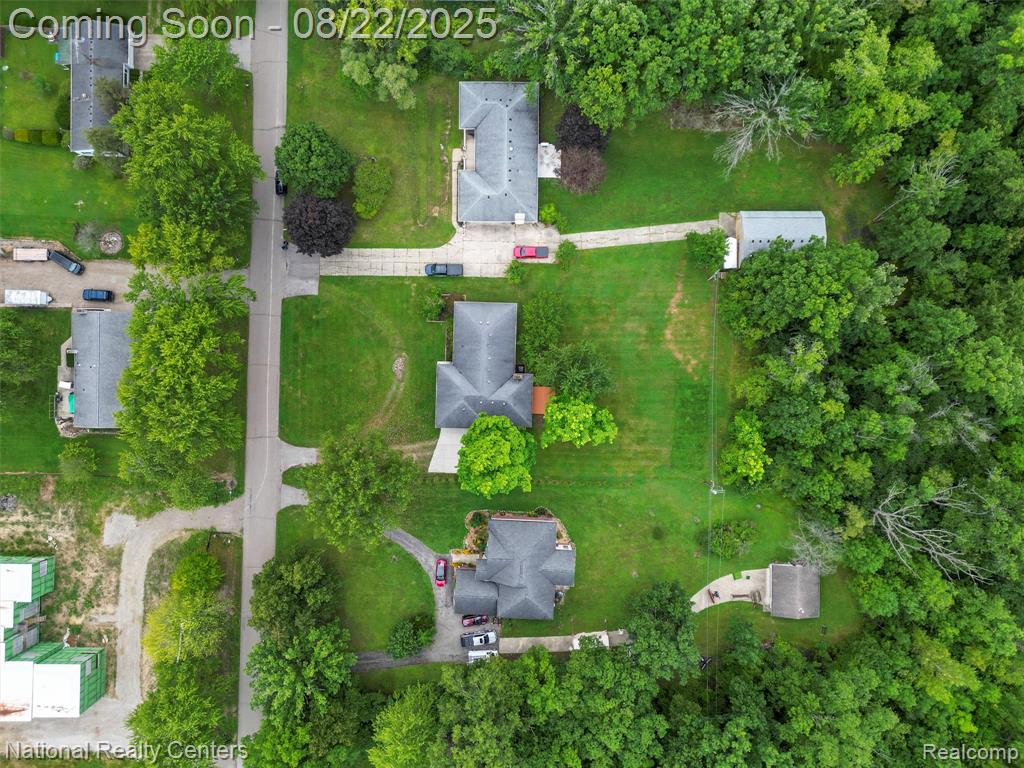 6525 Norton Drive, Troy, MI 48085 — Photo 34