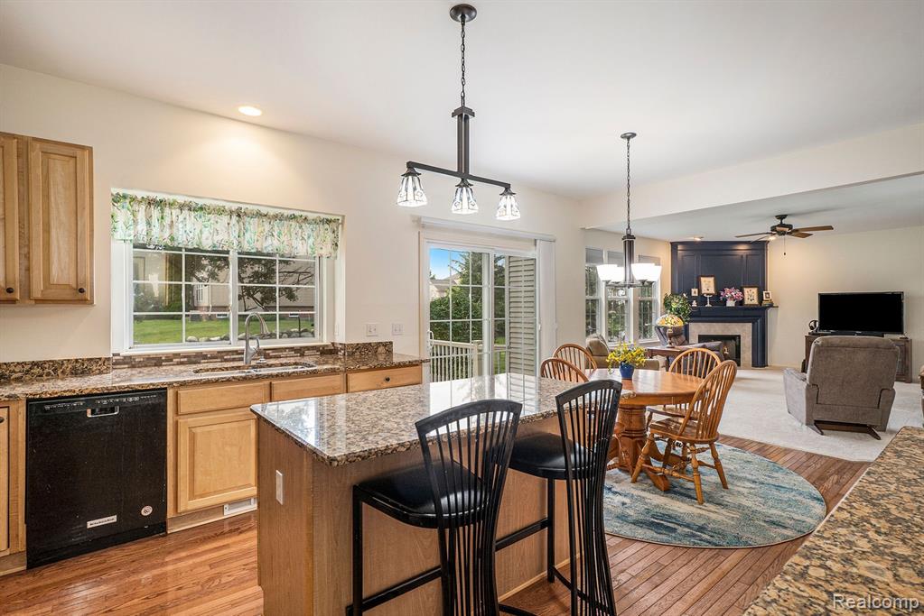 6162 MCCANDLISH Road, Grand Blanc, MI 48439 — Photo 8
