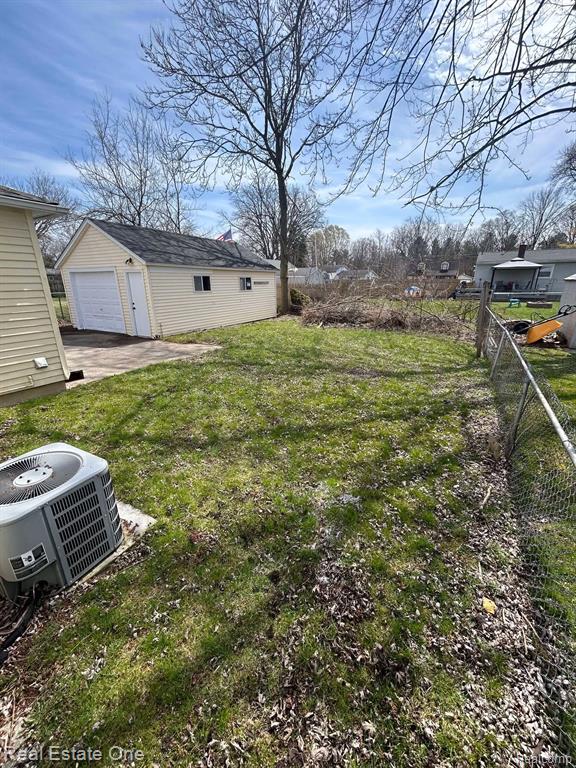 6044 PEARL Street, Burton, MI 48509 — Photo 5