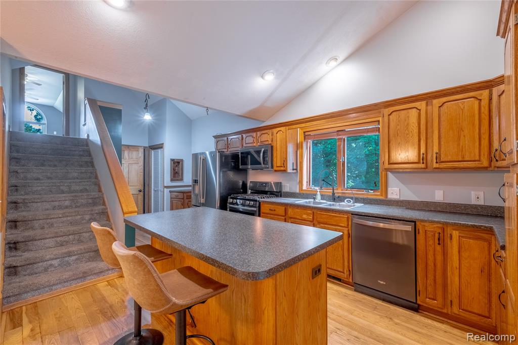 5413 N McKinley Road, Flushing, MI 48433 — Photo 4